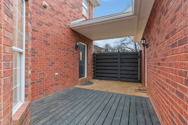 111 Rea Dr, Hermitage, TN 37076