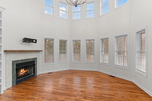 111 Rea Dr, Hermitage, TN 37076