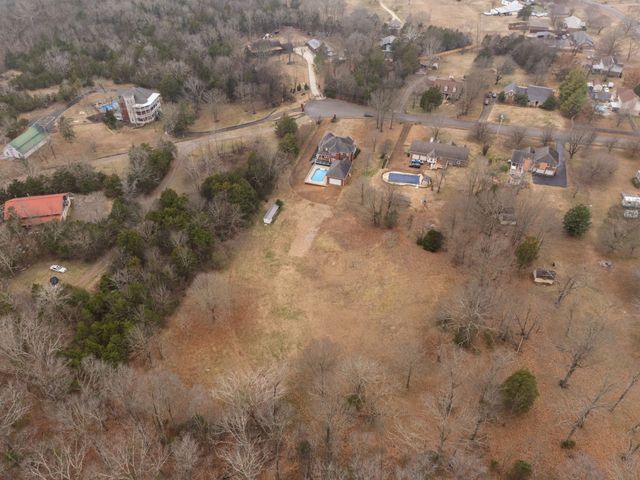 111 Rea Dr, Hermitage, TN 37076