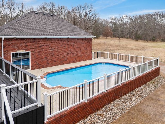 111 Rea Dr, Hermitage, TN 37076