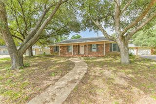 2408 Lynne Way Street, Brenham, TX 77833