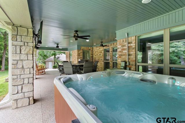 15988 Rocky Ridge Rd, Bullard, TX 75757