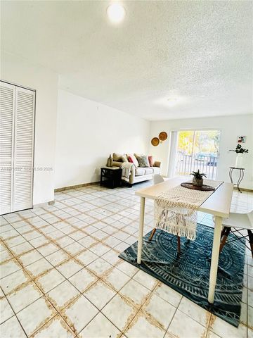 4721 NW 7th St 102-12, Miami, FL 33126