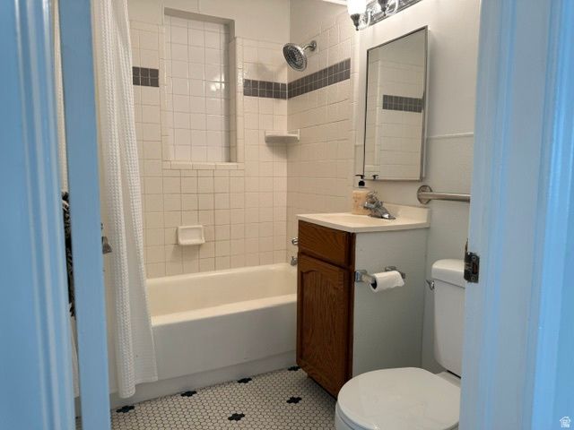 1068 S GLENDALE CIR, Salt Lake City, UT 84104