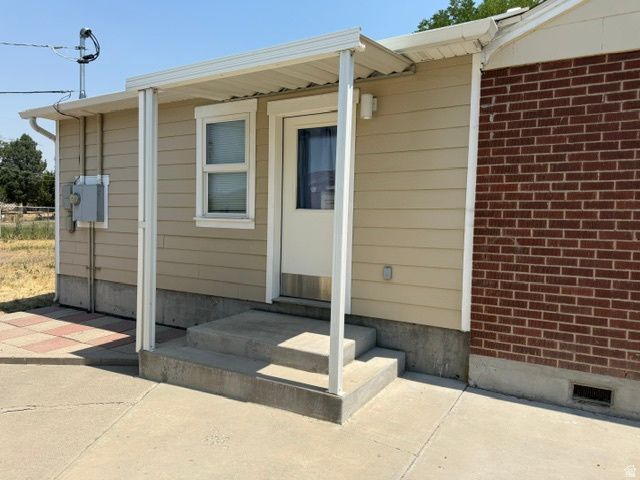 1068 S GLENDALE CIR, Salt Lake City, UT 84104