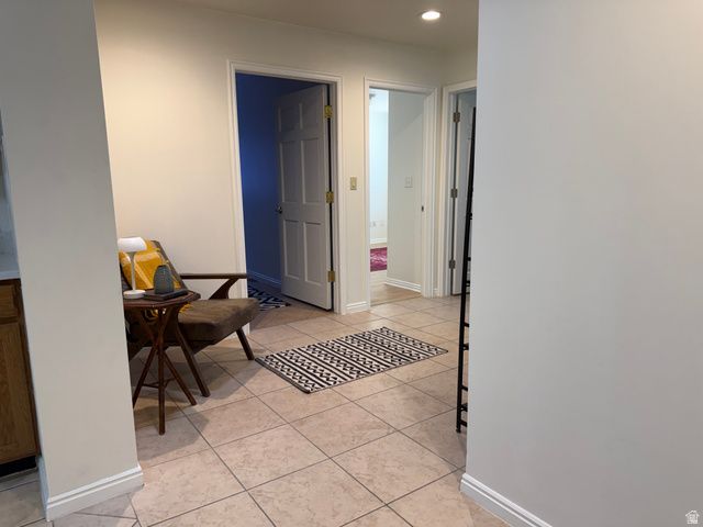 1068 S GLENDALE CIR, Salt Lake City, UT 84104