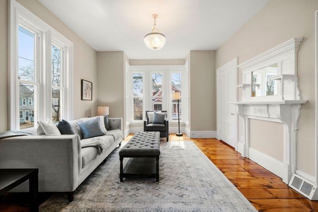 37 School Street, Merrimac, MA 01860