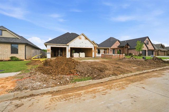 1006 NE Oriole Dr, Lawton, OK 73507