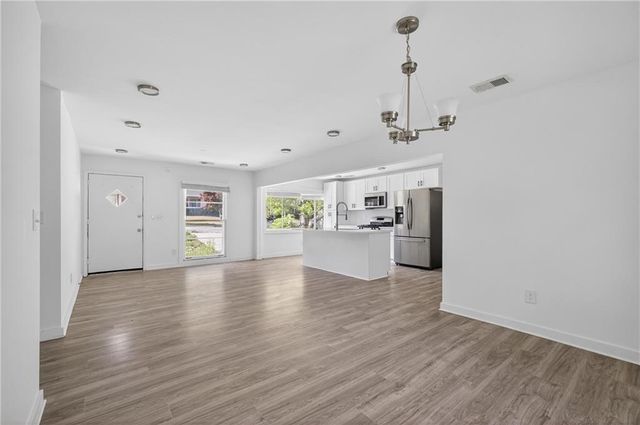 2649 Santa Barbara Drive NW, Atlanta, GA 30318