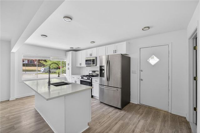 2649 Santa Barbara Drive NW, Atlanta, GA 30318