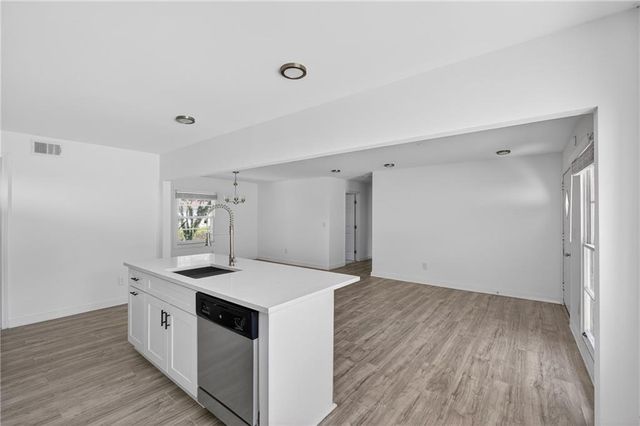 2649 Santa Barbara Drive NW, Atlanta, GA 30318