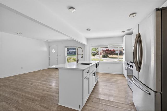 2649 Santa Barbara Drive NW, Atlanta, GA 30318