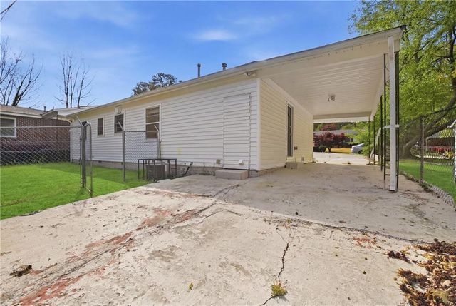 2649 Santa Barbara Drive NW, Atlanta, GA 30318