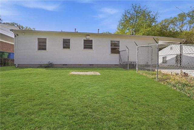 2649 Santa Barbara Drive NW, Atlanta, GA 30318