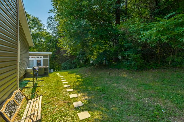 401 Shannon Drive, Hixson, TN 37343