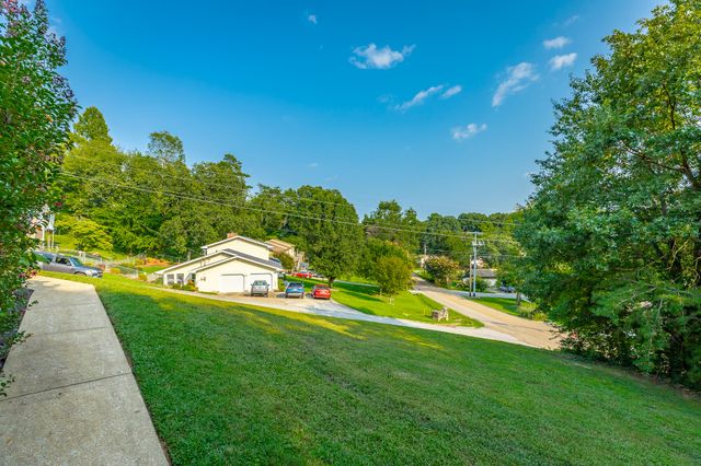 401 Shannon Drive, Hixson, TN 37343