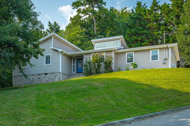 401 Shannon Drive, Hixson, TN 37343