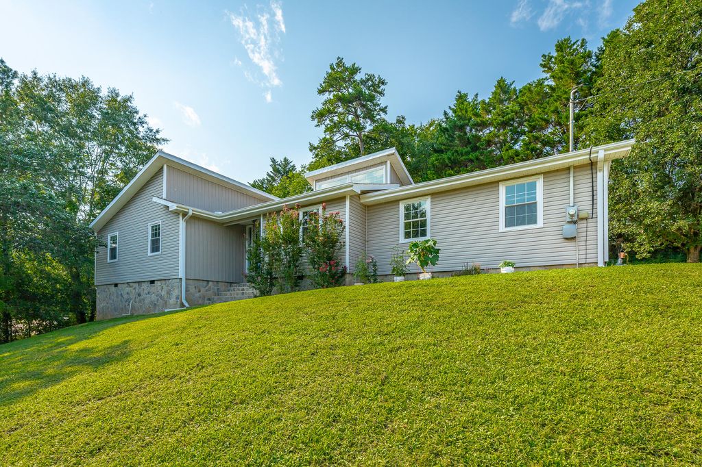 401 Shannon Drive, Hixson, TN 37343