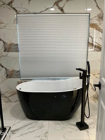 316 Grants Way, Four Oaks, NC 27524