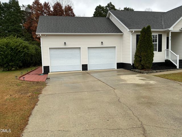 316 Grants Way, Four Oaks, NC 27524