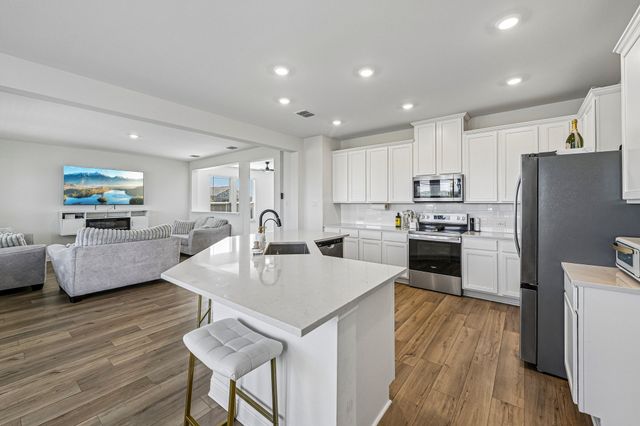 721 Saint Lawrence Drive, Seagoville, TX 75159