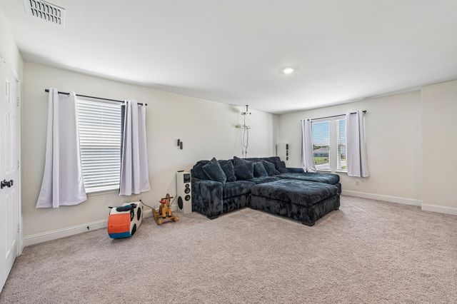 721 Saint Lawrence Drive, Seagoville, TX 75159