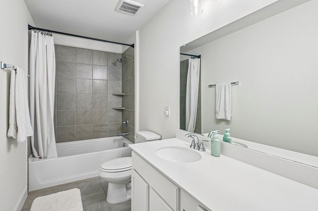 721 Saint Lawrence Drive, Seagoville, TX 75159