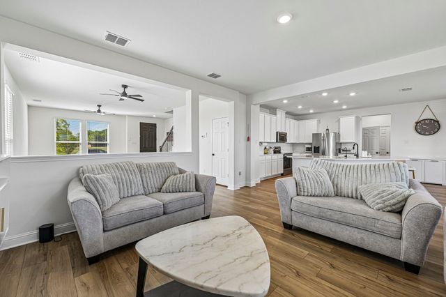 721 Saint Lawrence Drive, Seagoville, TX 75159