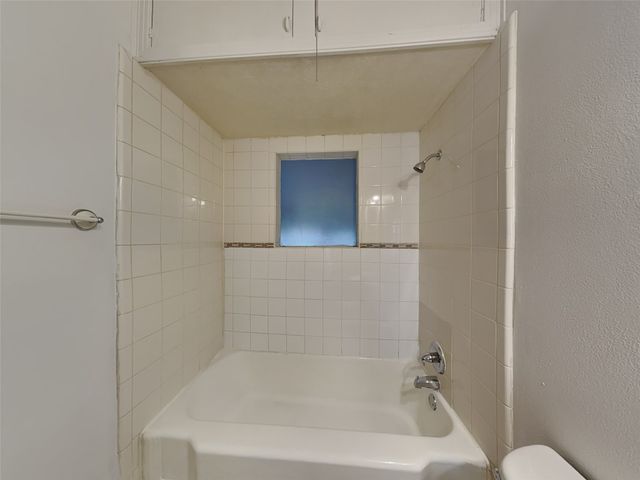 3333 W 6th Street, Fort Worth, TX 76107