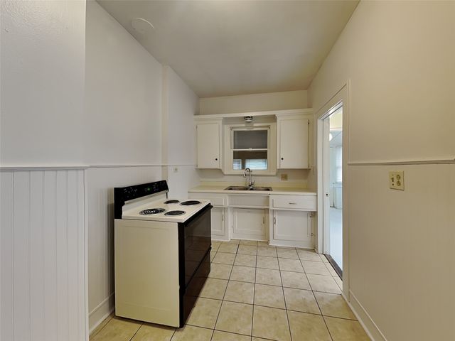 3333 W 6th Street, Fort Worth, TX 76107