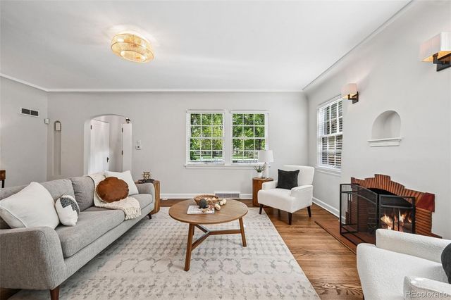 5815 E 6th Avenue Parkway, Denver, CO 80220