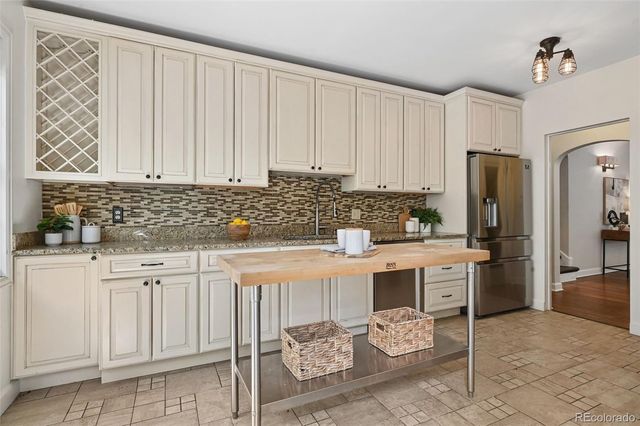 5815 E 6th Avenue Parkway, Denver, CO 80220