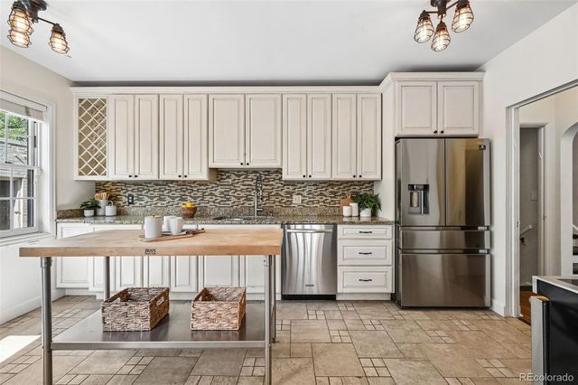 5815 E 6th Avenue Parkway, Denver, CO 80220