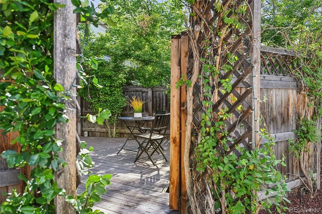 5815 E 6th Avenue Parkway, Denver, CO 80220