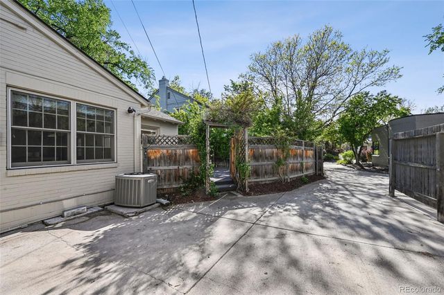 5815 E 6th Avenue Parkway, Denver, CO 80220