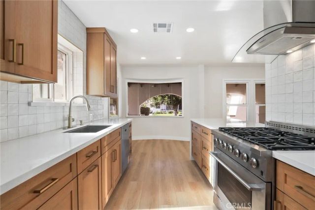 10232 S 2nd, Inglewood, CA 90303