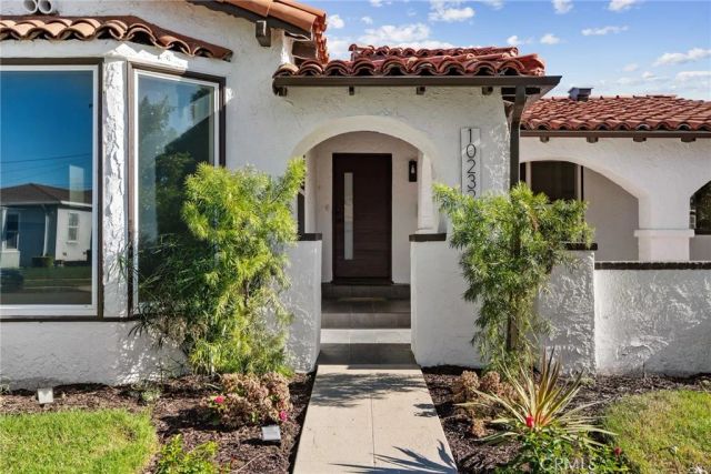 10232 S 2nd, Inglewood, CA 90303