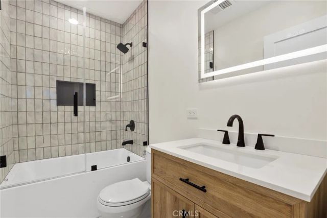 10232 S 2nd, Inglewood, CA 90303