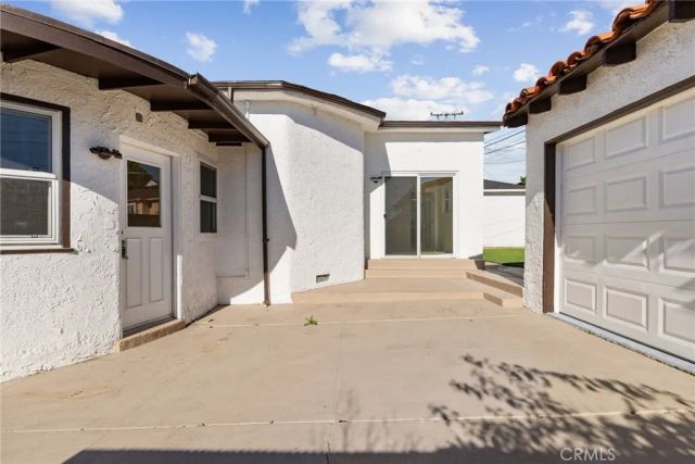 10232 S 2nd, Inglewood, CA 90303