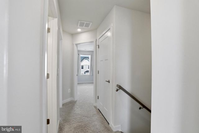 38 TROTTING RD, Inwood, WV 25428