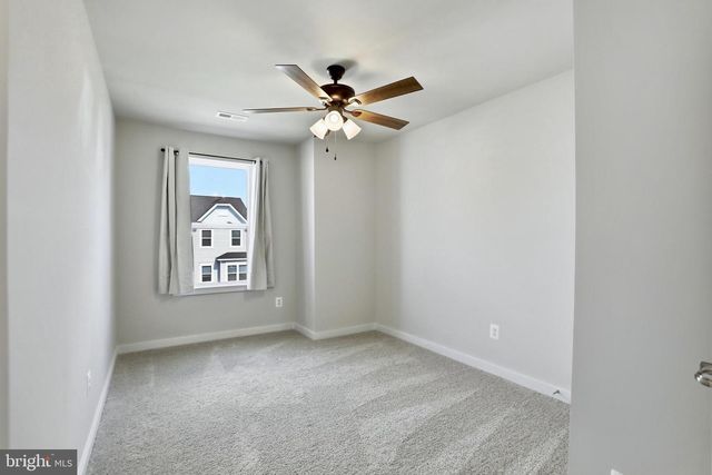 38 TROTTING RD, Inwood, WV 25428
