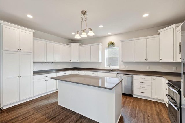 1229 Patriot Way, Sun Prairie, WI 53590