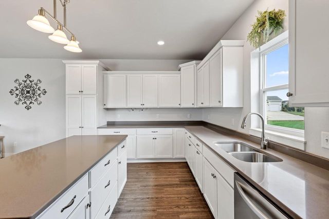 1229 Patriot Way, Sun Prairie, WI 53590