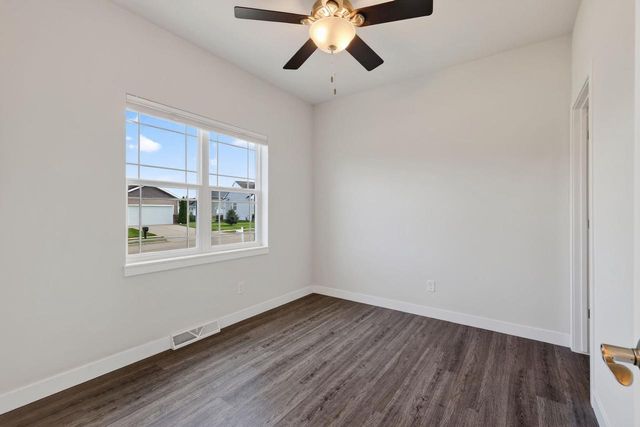 1229 Patriot Way, Sun Prairie, WI 53590