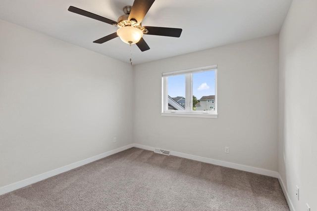 1229 Patriot Way, Sun Prairie, WI 53590