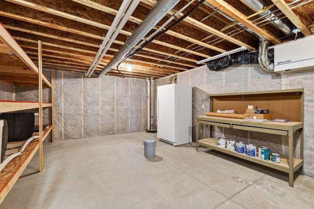 1229 Patriot Way, Sun Prairie, WI 53590