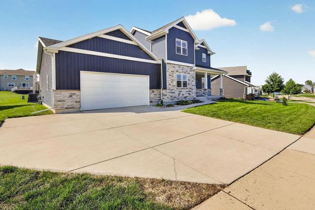 1229 Patriot Way, Sun Prairie, WI 53590