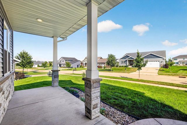 1229 Patriot Way, Sun Prairie, WI 53590