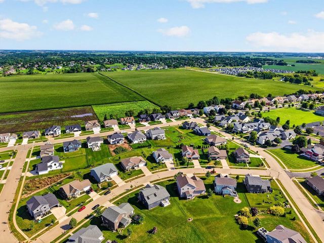 1229 Patriot Way, Sun Prairie, WI 53590