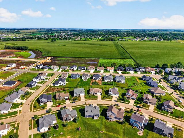 1229 Patriot Way, Sun Prairie, WI 53590